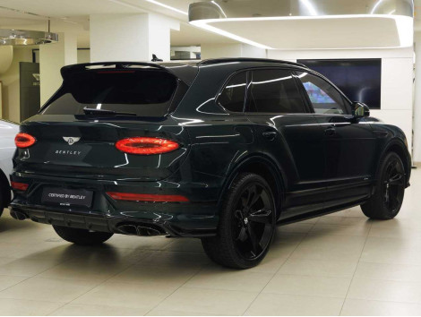 Bentley Bentayga Azure 35700 км