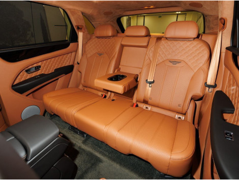 Bentley Bentayga Azure 2023